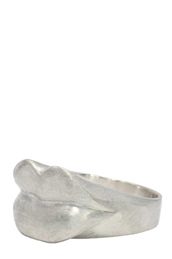 Kiss Ring