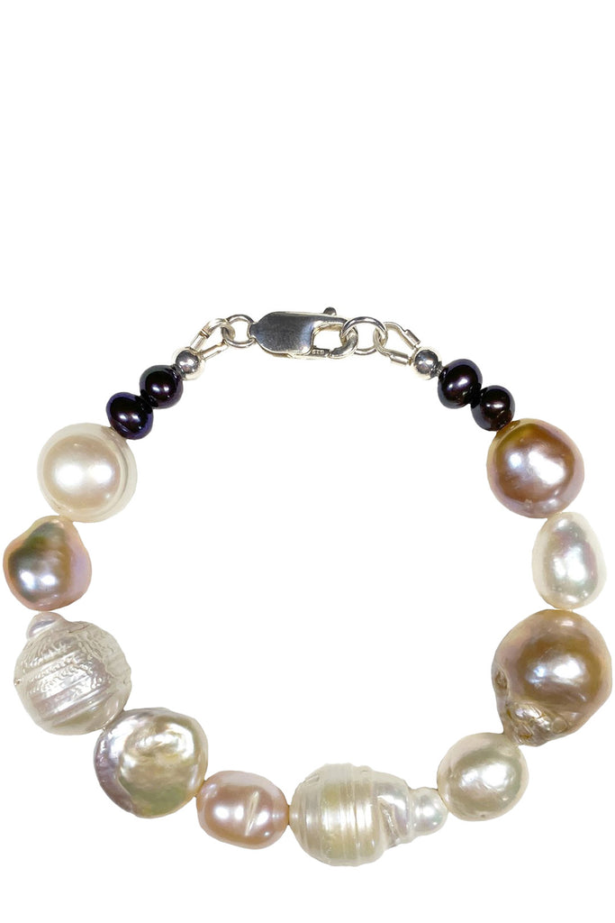 The Full Moon Rising bracelet in silver and pearl colours from the brand MARGAUX STUDIOS