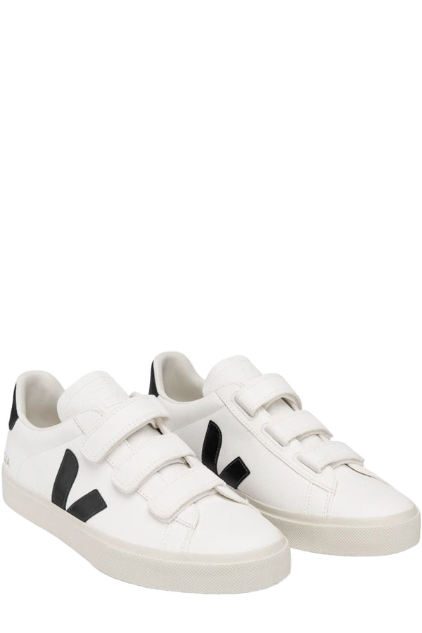 The Recife chromefree leather sneakers in extra white and black colors from the brand VEJA