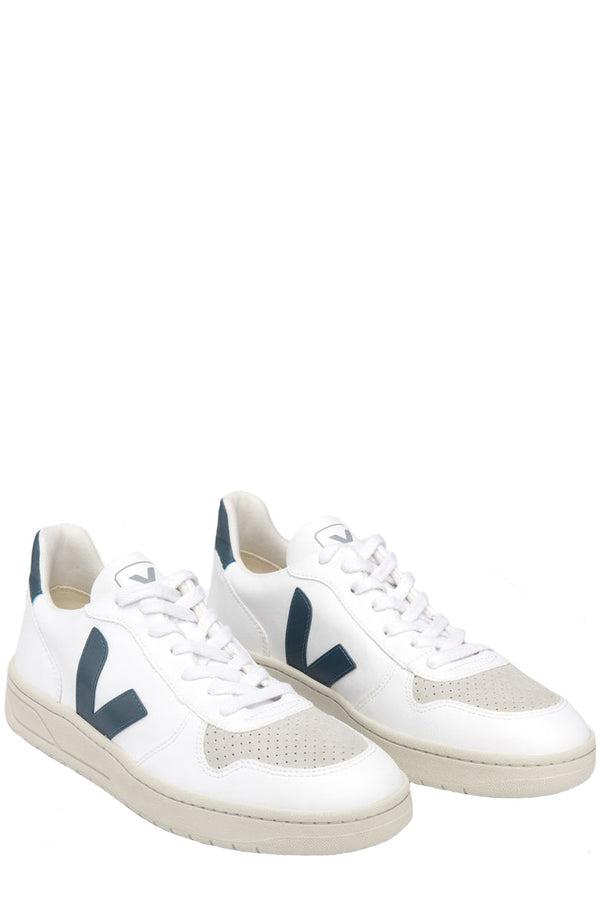 The V-10 CWL sneakers in white and california colors from the brand VEJA